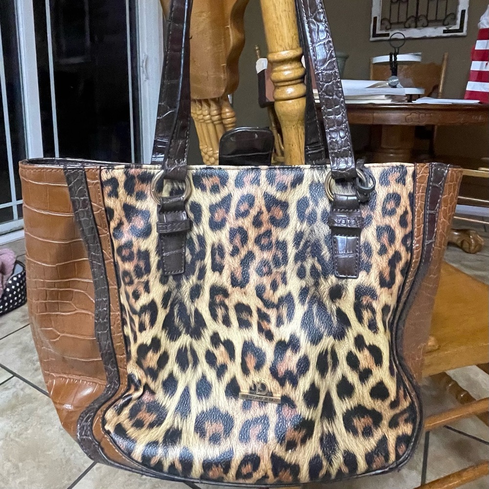 New Directions Leopard Print Tote with Brown Accents